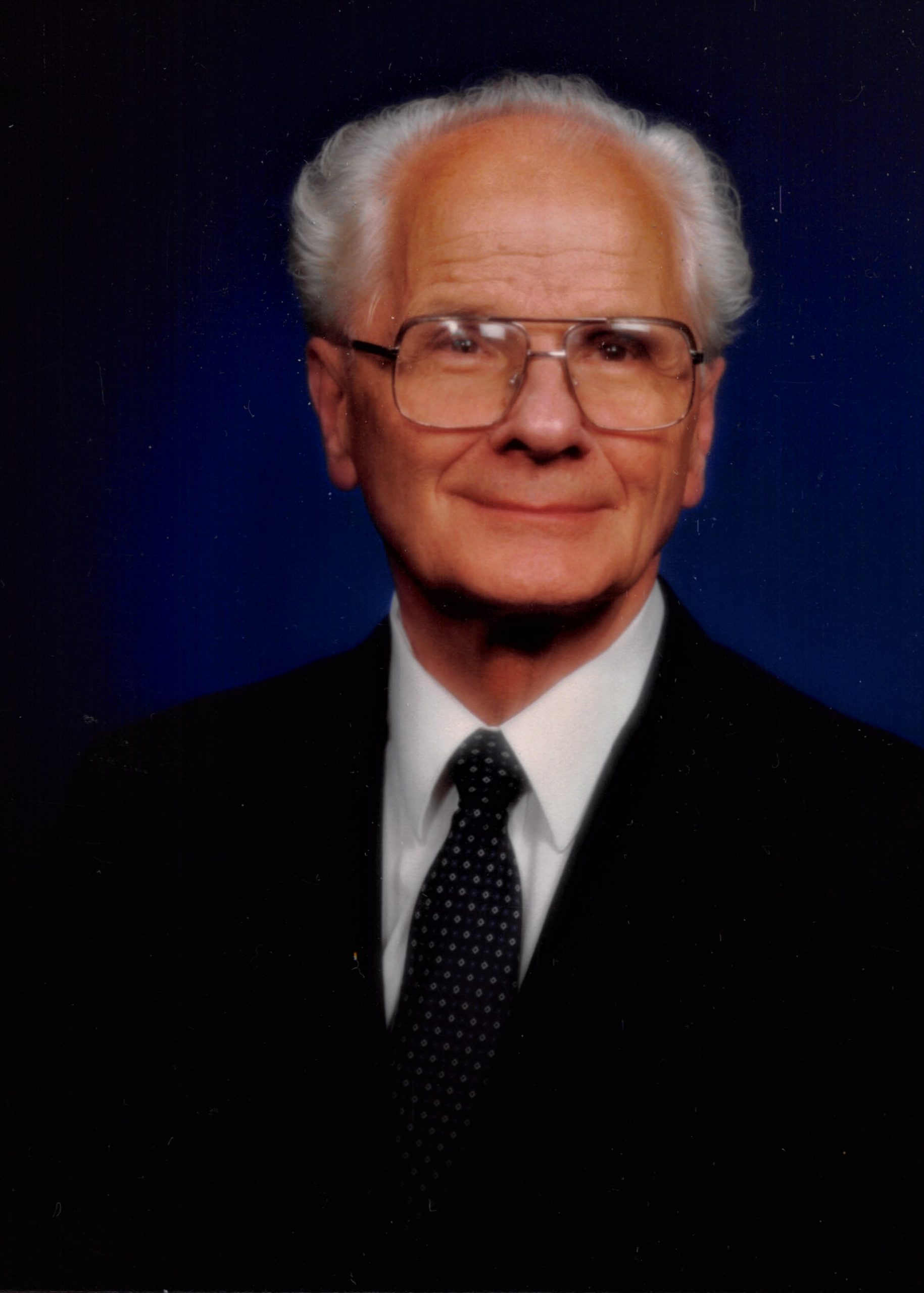 Loftis Sheffield.Portrait Suited at 70.OrigScan.7-5 Ratio